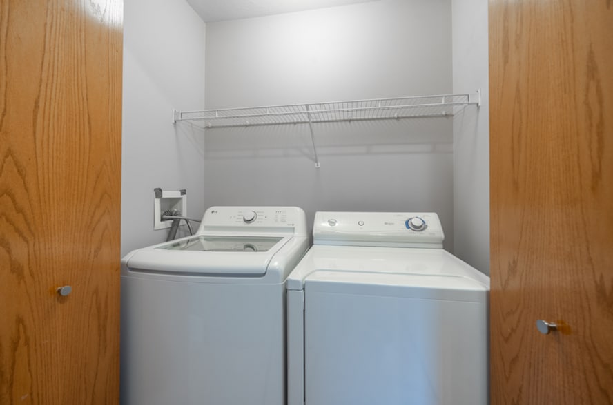 Building Photo - 1202 E 61st St