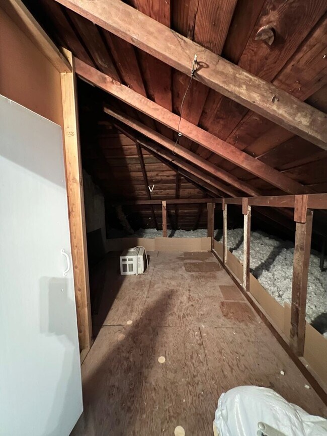 Building Photo - S0349