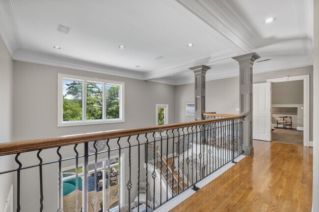 Building Photo - Princeton Hills Fully Furnished
