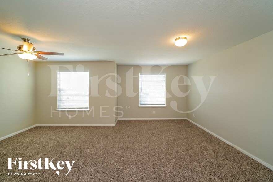 Building Photo - 3442 Glacier Lake