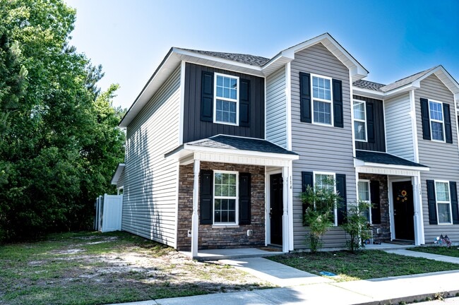 Building Photo - 114 Meadow Way