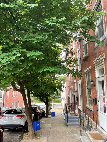 Building Photo - 3723 Stanton St