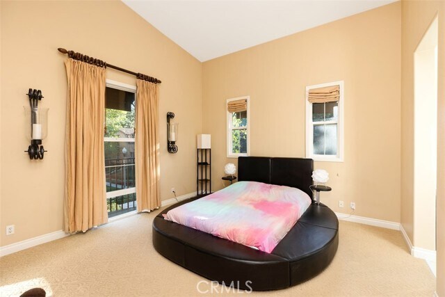 Building Photo - 47 Stepping Stone