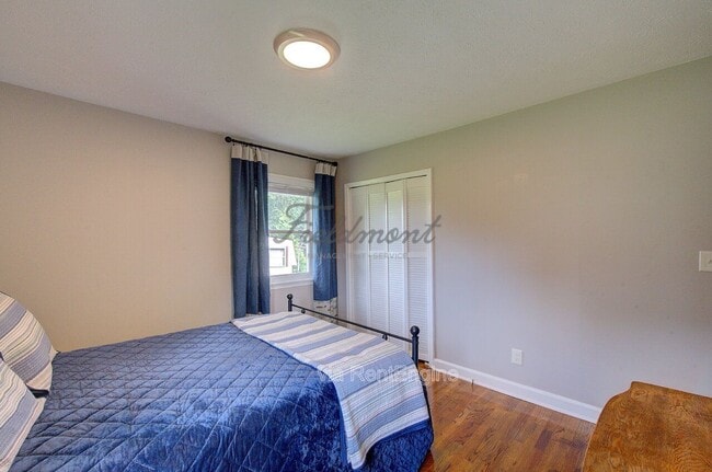 Building Photo - 301 Bannister St