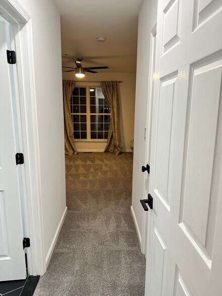 Building Photo - 1550 Northern Neck Dr