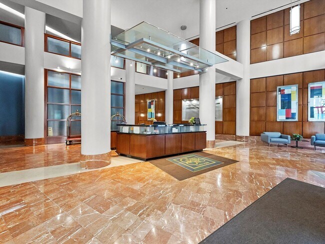 Building Photo - 211 E Ohio St