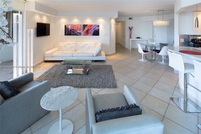 Building Photo - 15645 Collins Ave