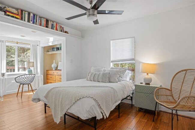 Building Photo - 1167 Ridgeway Dr