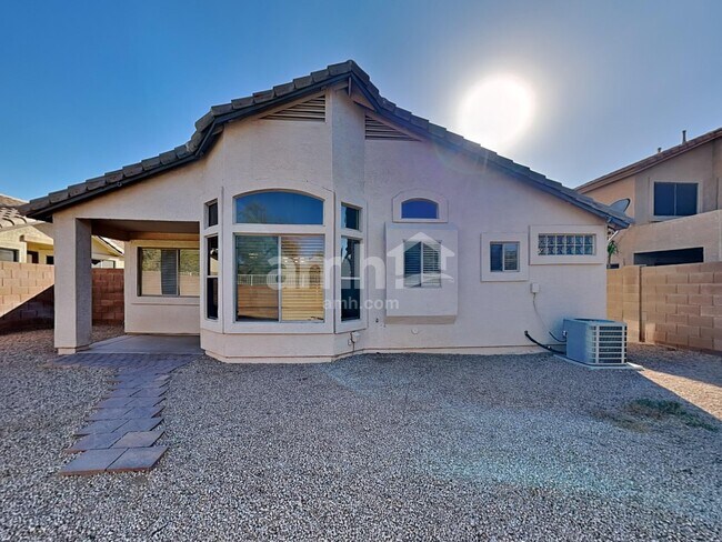 Building Photo - 11454 E Persimmon Ave