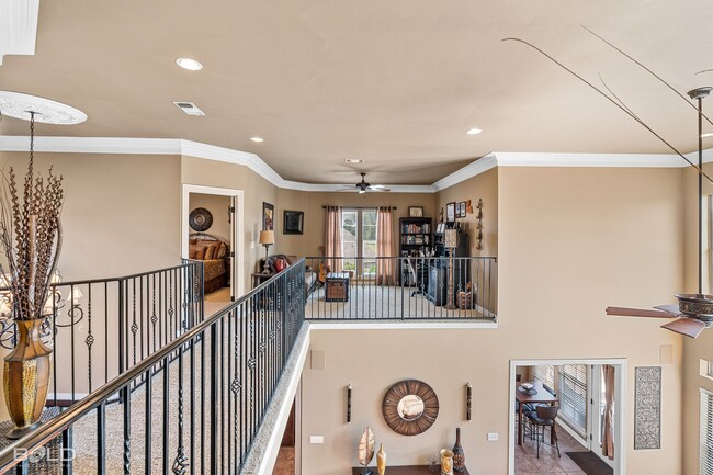 Building Photo - PRIVATE OASIS IN GATED COMMUNITY