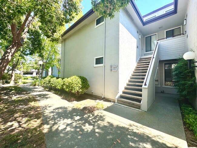 Building Photo - 6436 Buena Vista Dr