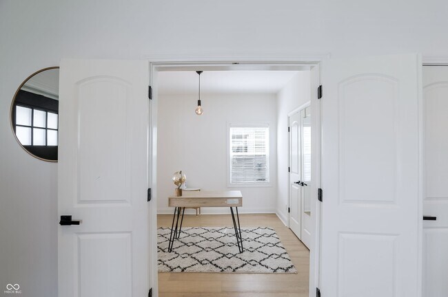 Building Photo - 1306 S East St