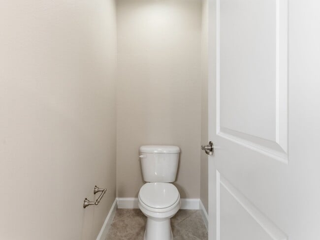 Building Photo - Stunning 3 BR + LOFT/2.5 BA /2-Car Garage townhome in the highly desirable GATED community of Hid...