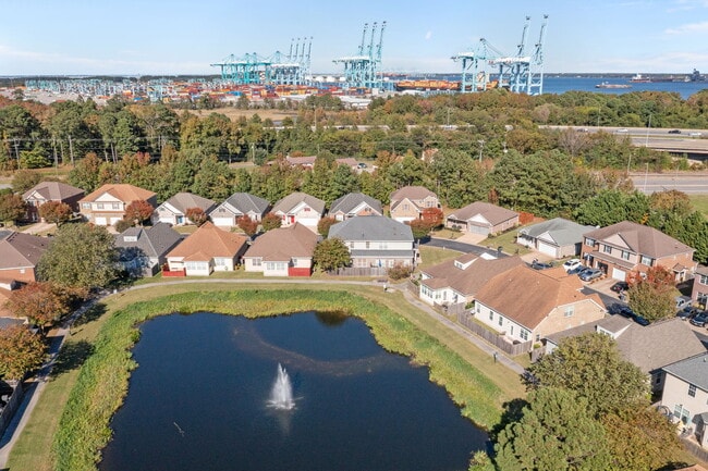 Building Photo - 155 Nautico Way