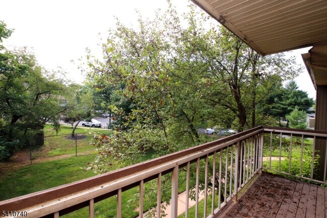 Building Photo - 515 Andria Ave