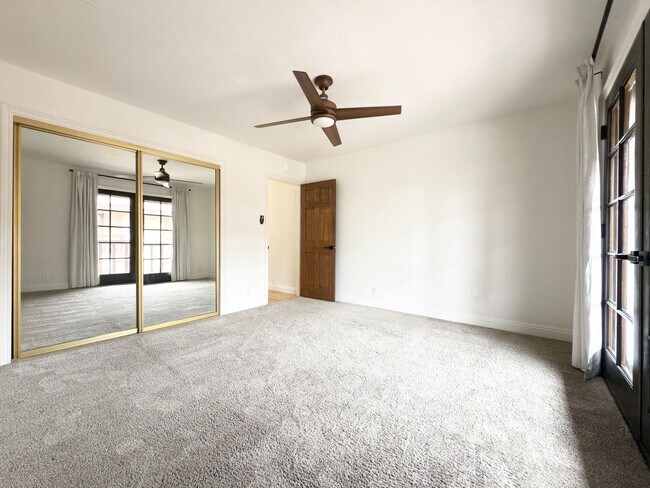 Building Photo - Beautiful Townhome on The Legends Golf Cou...