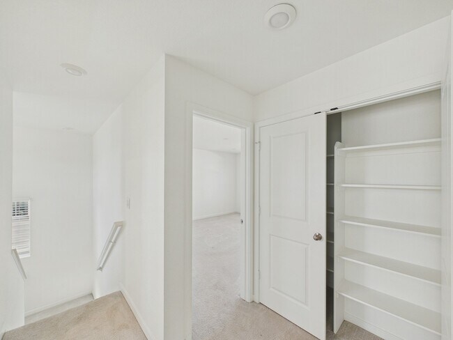 Building Photo - 24485 E Atlantic Dr