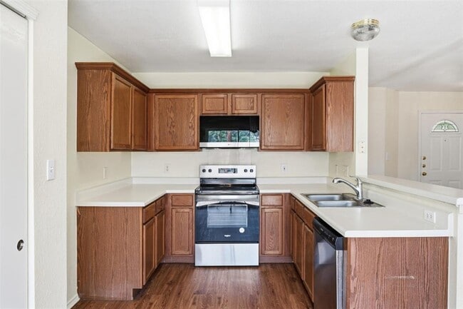 Building Photo - 1910 Steeds Crossing