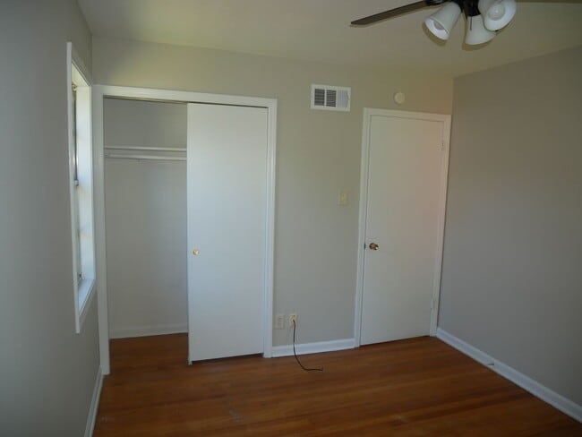 Building Photo - 8367 Dottley Dr