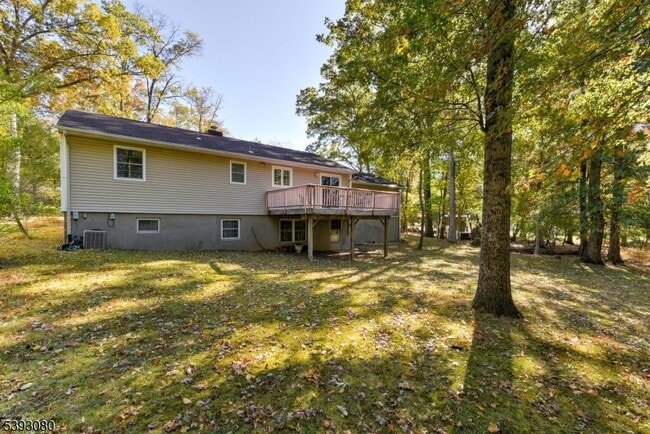 Building Photo - 109 Edgewood Dr