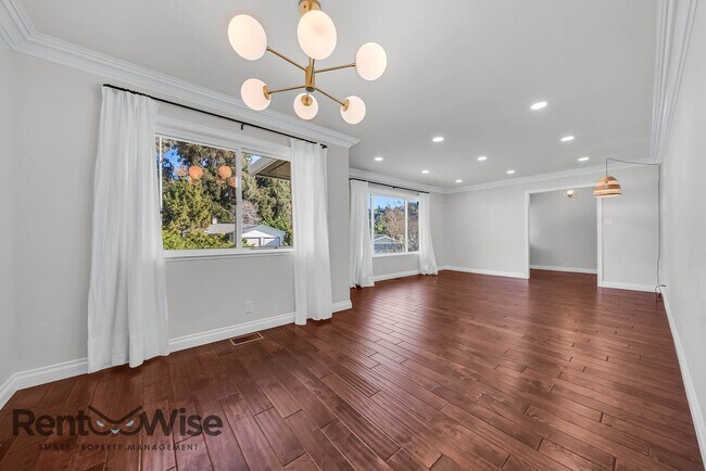 Building Photo - 1951 Heath Dr