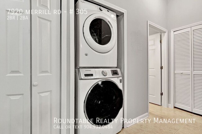 Building Photo - 7920 Merrill Rd