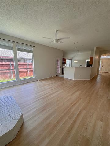 Building Photo - 7015 Hillwood Dr