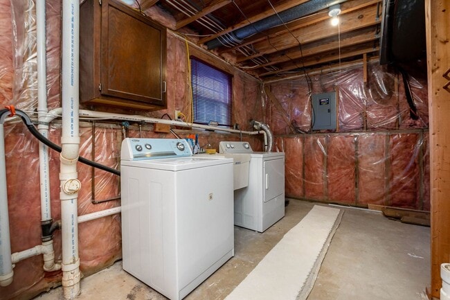 Building Photo - 1387 Firethorne Dr