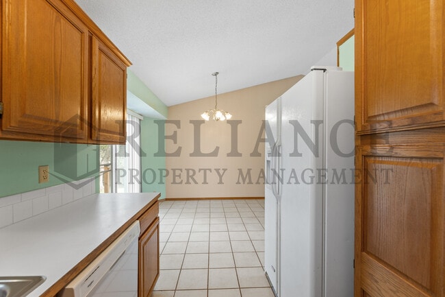 Building Photo - 8502 W Westlawn Cir