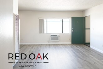 Building Photo - 12767 San Fernando Rd