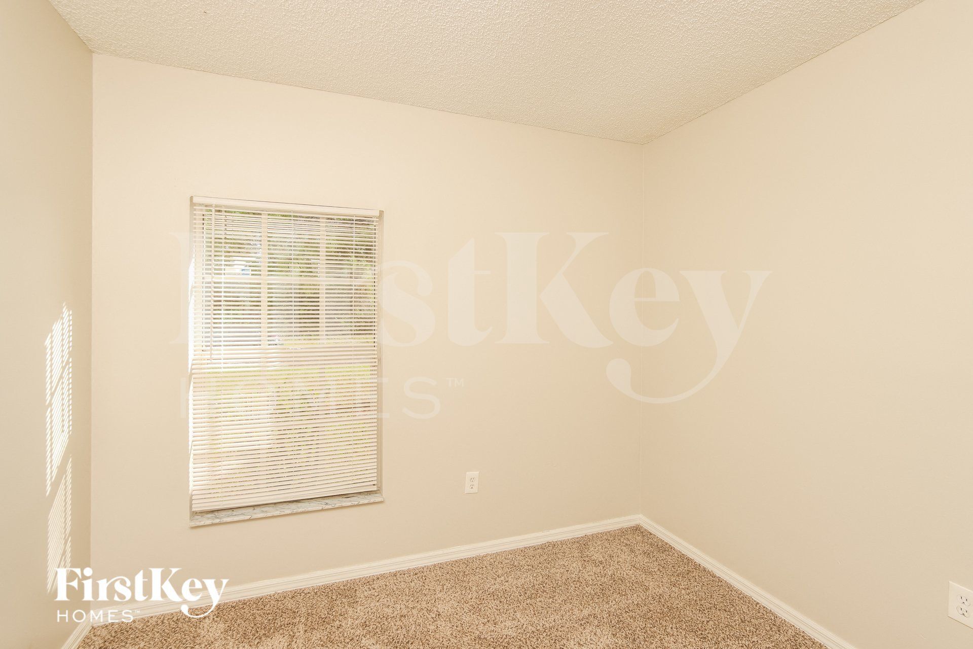 Building Photo - 150 Empress Ave