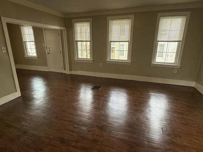 Building Photo - COMING SOON! 3 Bedroom in Newport, PA!