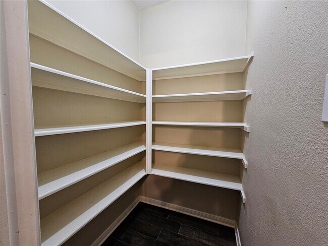 Building Photo - 22434 Highfield Ridge Ln