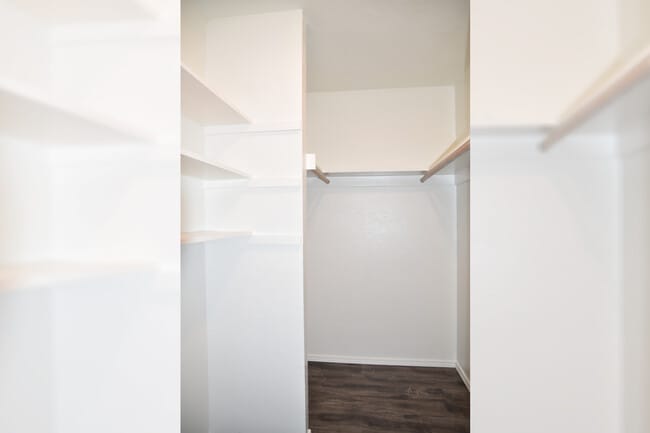 Building Photo - Wakefield Drive