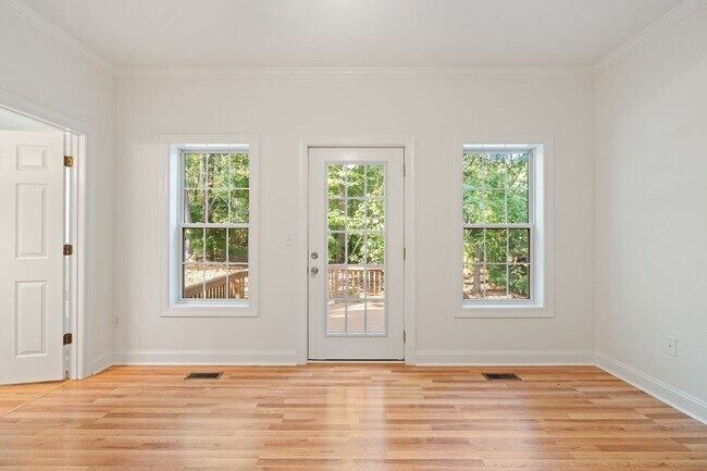 Building Photo - Pittsboro Three Bedroom Home with Large bonus August Availability!