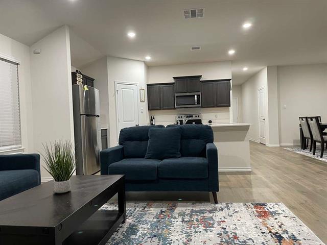 Building Photo - 1314 Gdn Grv Dr