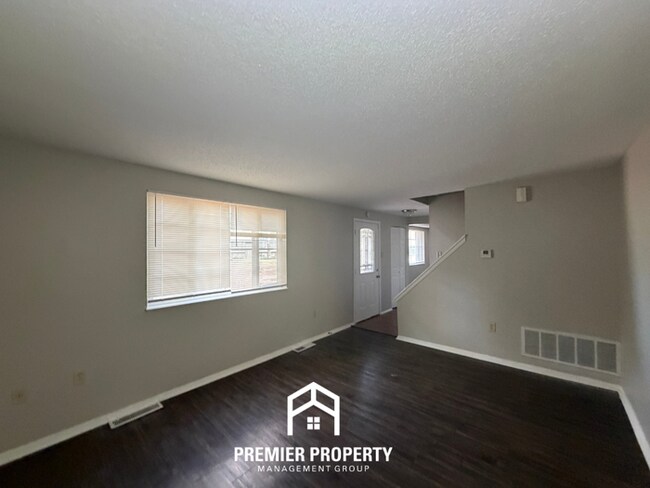 Building Photo - 7057 Catalpa Hill Cove