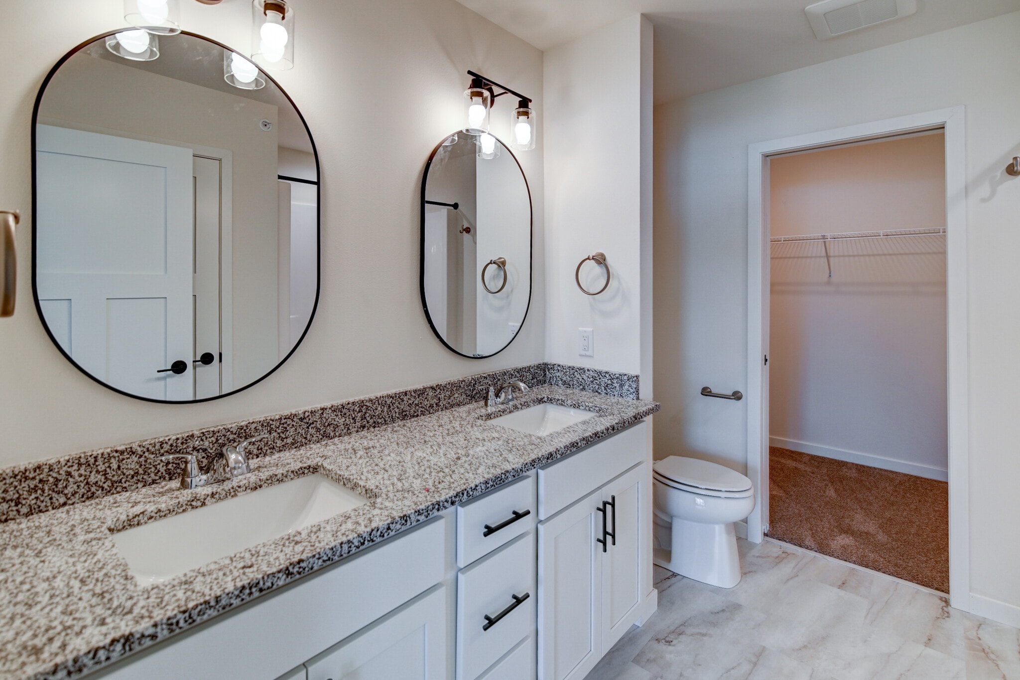 Building Photo - 4879 Lacy Rd