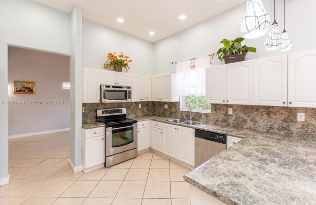 Building Photo - 16230 SW 36th St