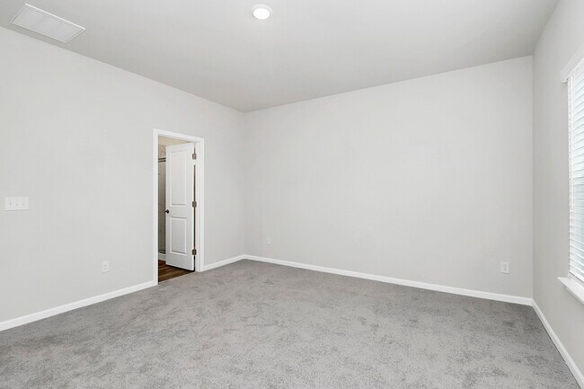 Building Photo - 1617 Swallow Tail Dr