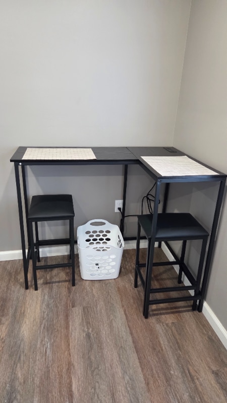 Building Photo - 1421 S Carey St