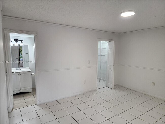 Primary Photo - 10879 NW 7th St