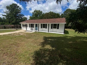 Building Photo - 202 James Loop