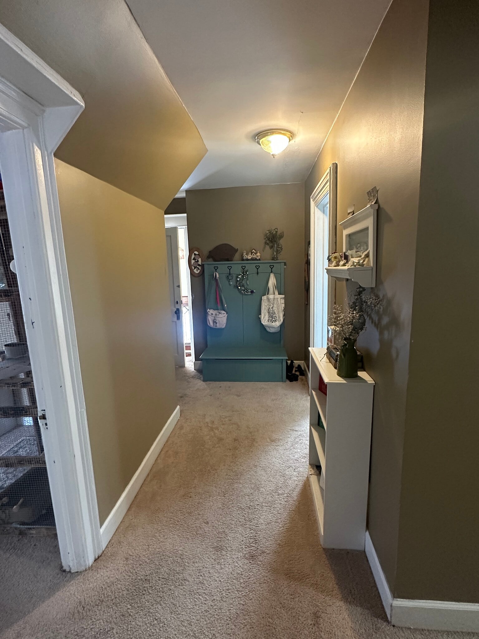 Building Photo - 630 S Washington St