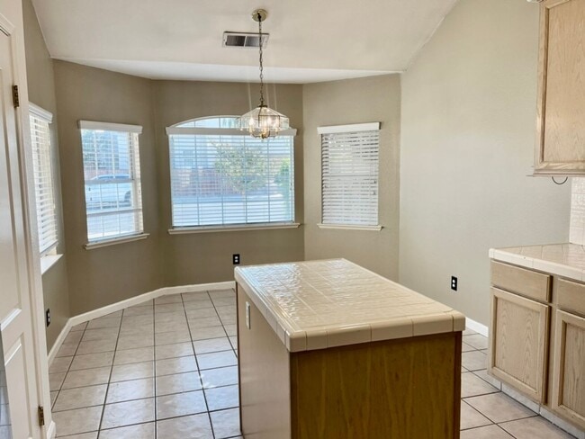 Building Photo - $2,450 Shields & Clovis 3 Bed/ Swimming Pool, Judy Ave.