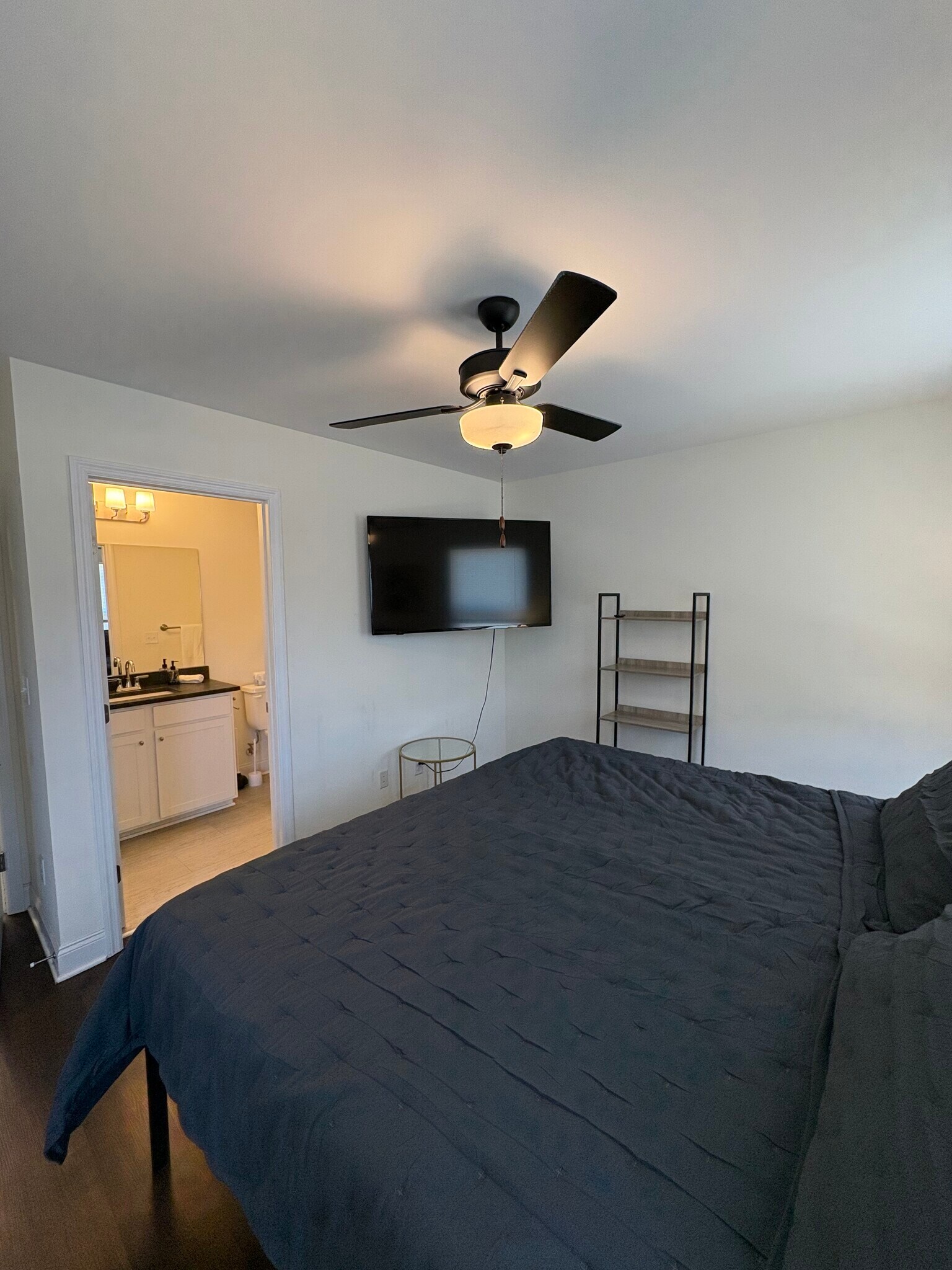 Building Photo - 5538 Stream Ln