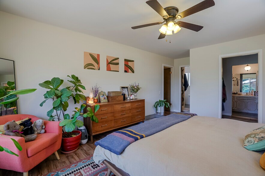 Building Photo - 1786 Autumn Dr