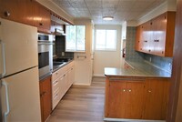 Building Photo - 2 Bedroom 1 Bath Apt. Newberg OR 97132