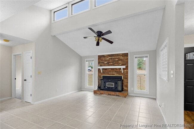 Building Photo - 1716 Valley Ridge Dr