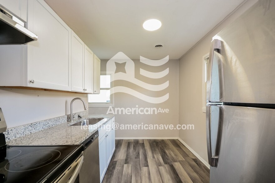 Building Photo - 6483 Simpson Ave